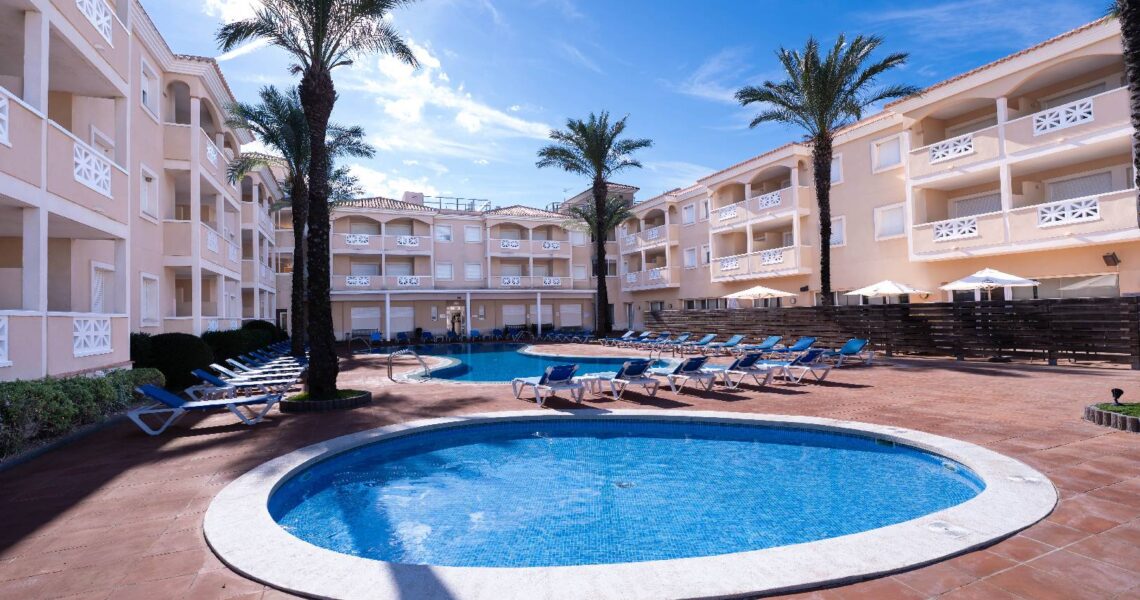 exteriores-apartamentos-las-dunas-riumar-16